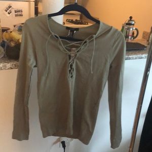 Lace-up long sleeve fitted shirt